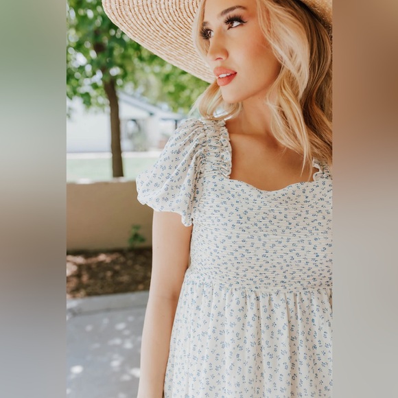 Pink desert white and blue ditsy floral dress - Picture 7 of 7